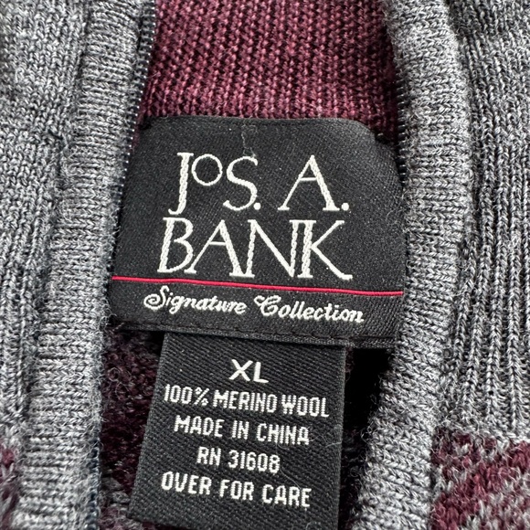 Jos. A. Bank Men’s Maroon and Gray Quilted Zip Up Sweater - Picture 2 of 4